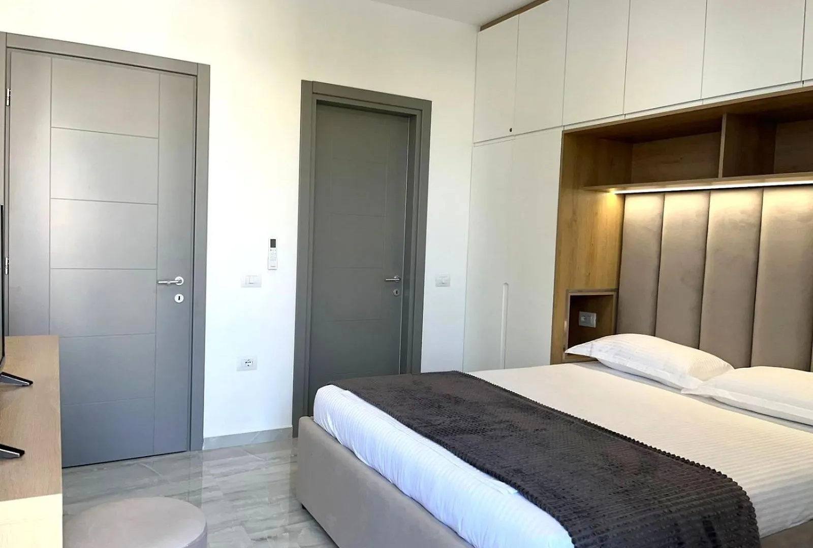 SarandëDiamond Golden 3アパートメント 0*, Sarandë